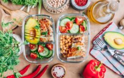 Simplifying Meal Prep: Tips for Managing Cooking with a Busy Schedule