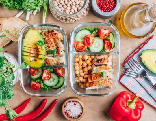 Simplifying Meal Prep: Tips for Managing Cooking with a Busy Schedule